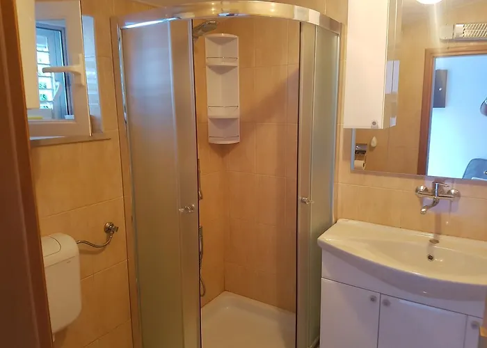 Ivancevic דירה *